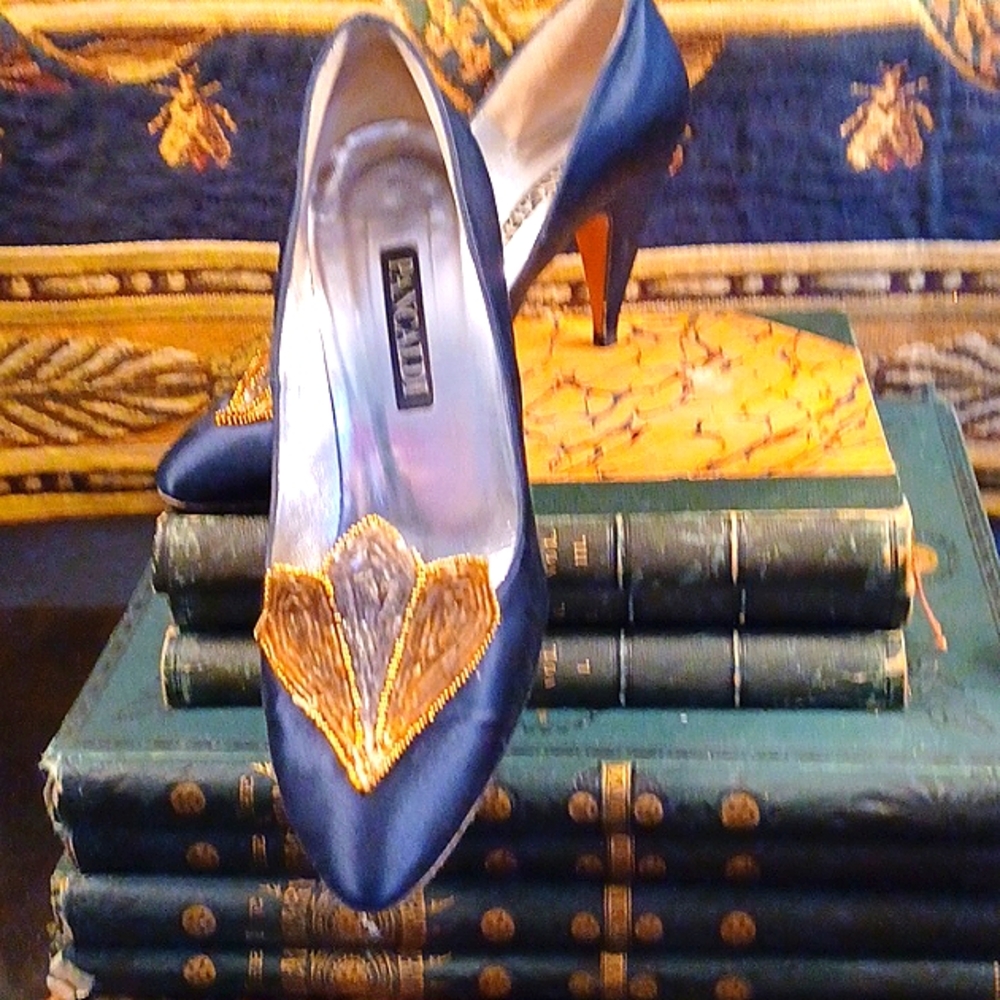 Woman's shoes
